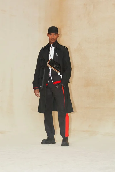 Look 44